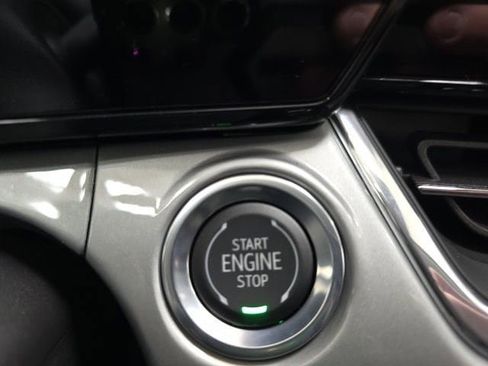 New 2026 Chevrolet Trax LT w/ Sunroof Package image 18