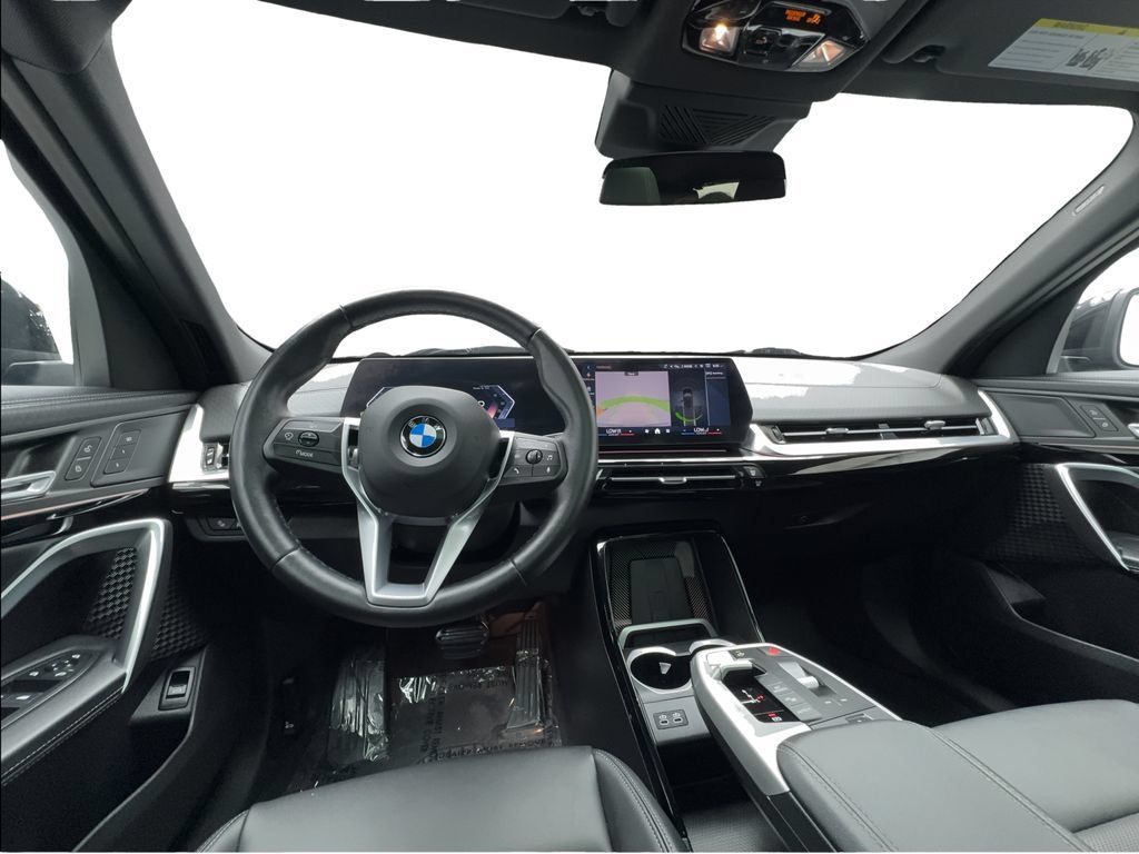 Used 2025 BMW X2 xDrive28i AWD/4WD image 35