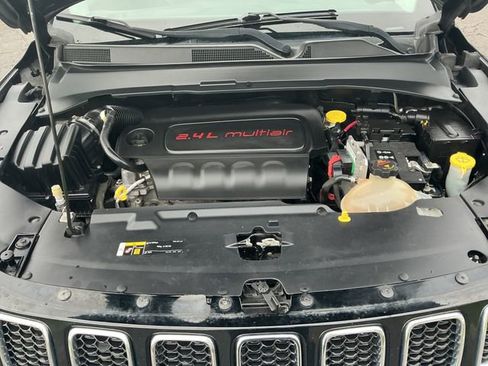 Used 2018 Jeep Compass Limited w/ Navigation Group AWD/4WD image 14