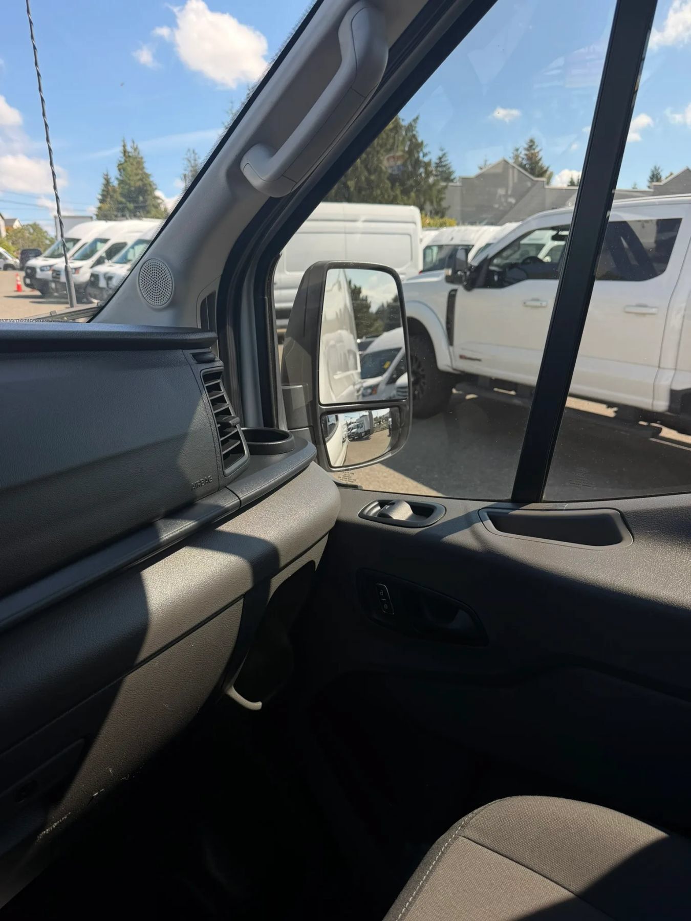 Used 2024 Ford Transit 250 148 High Roof Extended w/ Load Area Protection Package RWD image 33