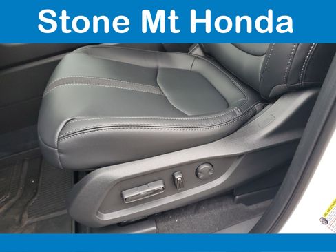 New 2025 Honda Pilot Touring image 21