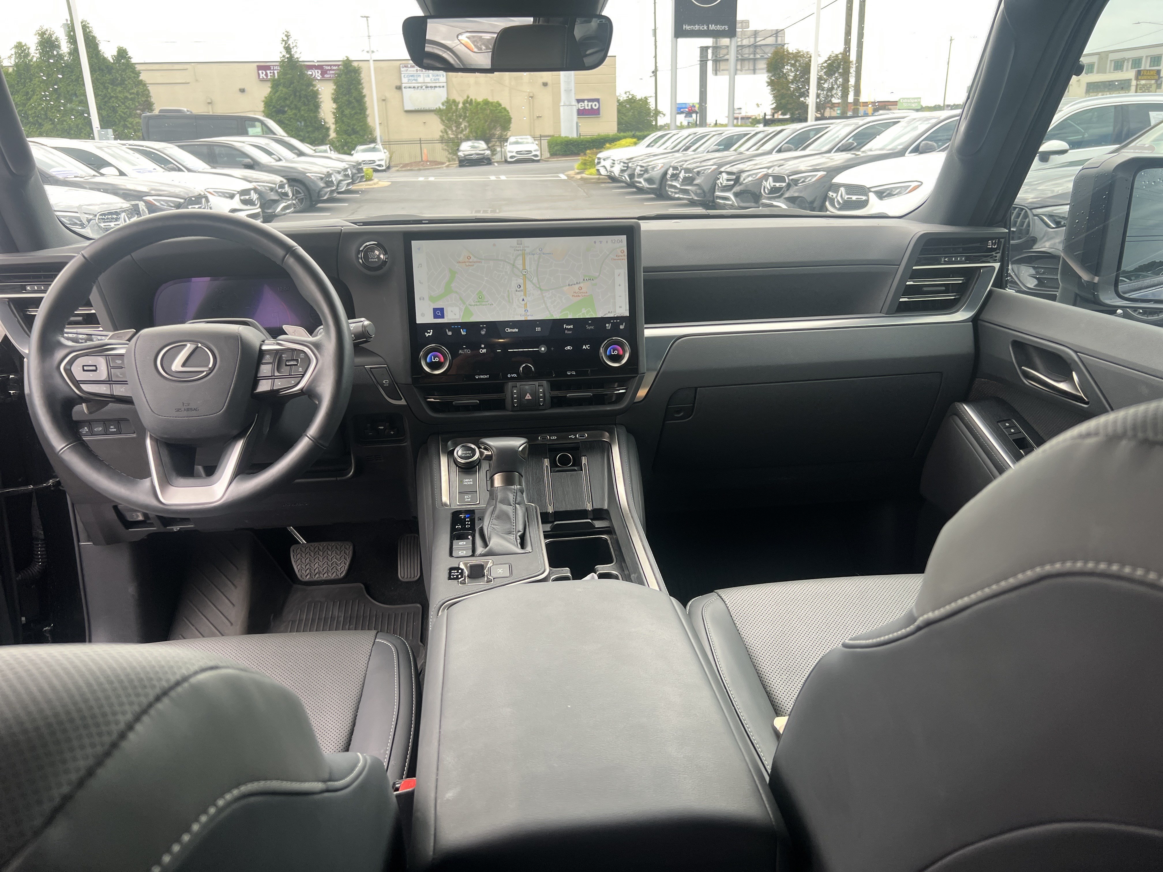 Used 2024 Lexus GX 550 w/ Accessory Package (Z1) AWD/4WD image 31