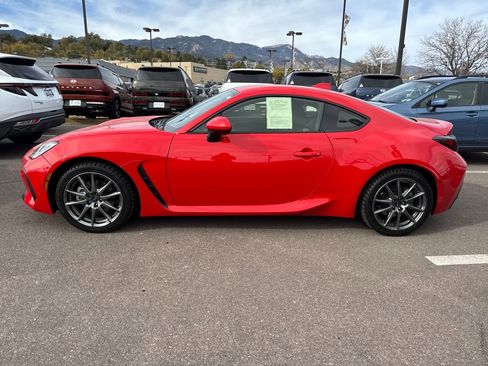 Used 2024 Subaru BRZ Premium image 23