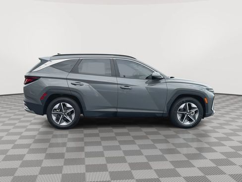 Used 2025 Hyundai Tucson SEL FWD image 9