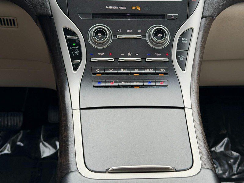 Used 2019 Lincoln Nautilus Reserve FWD image 16