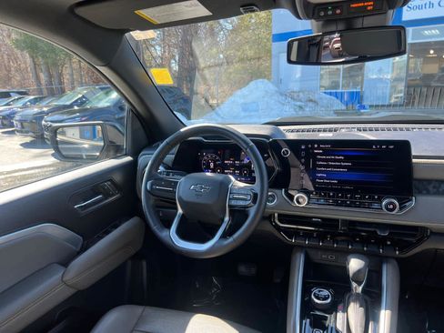 Certified 2024 Chevrolet Colorado ZR2 w/ ZR2 Convenience Package III image 33