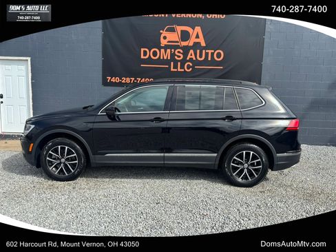 Used 2021 Volkswagen Tiguan SE image 1