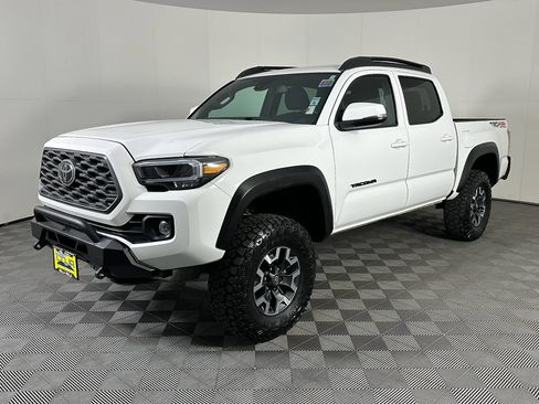 Used 2023 Toyota Tacoma TRD Off-Road image 14