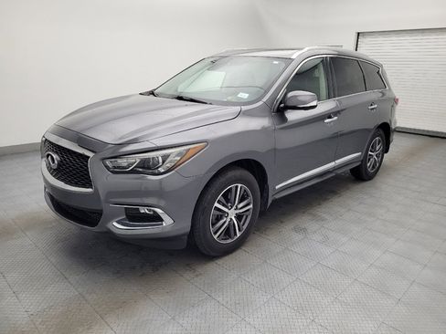 Used 2019 INFINITI QX60 Luxe w/ Essential Package image 2
