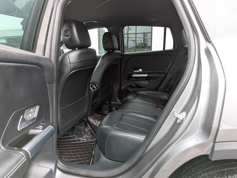 Used 2021 Mercedes-Benz GLA 250 4MATIC image 38