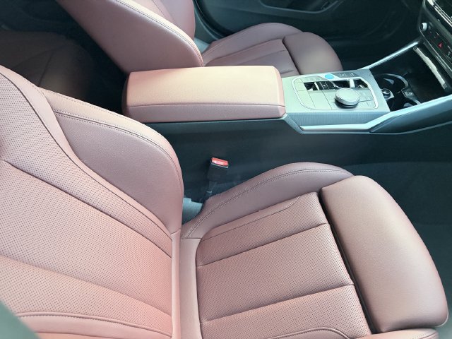 Used 2025 BMW i4 eDrive40 w/ Premium Package RWD image 5