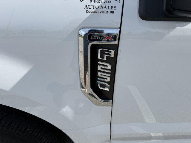 Used 2021 Ford F250 XL w/ STX Appearance Package RWD image 17