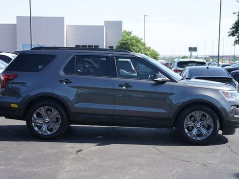 Used 2018 Ford Explorer Sport w/ Equipment Group 401A AWD/4WD image 5