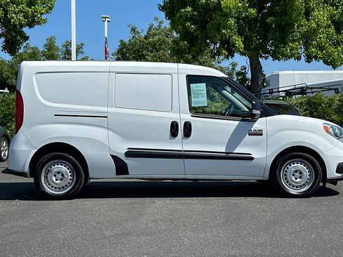 Used 2022 RAM ProMaster City Tradesman FWD image 3