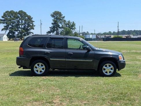 Used 2007 GMC Envoy SLE RWD image 2