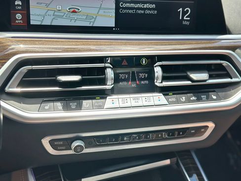 Used 2021 BMW X5 xDrive40i w/ Premium Package AWD/4WD image 14
