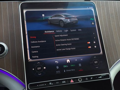 Used 2022 Mercedes-Benz EQS 450+ Sedan image 42