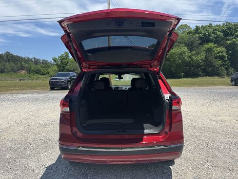 Used 2023 Chevrolet Equinox RS FWD image 25