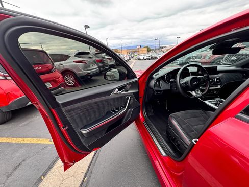 Used 2023 Kia Stinger GT2 image 10