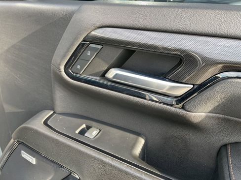 Used 2024 GMC Sierra 2500 AT4 w/ AT4 Premium Plus Package image 32