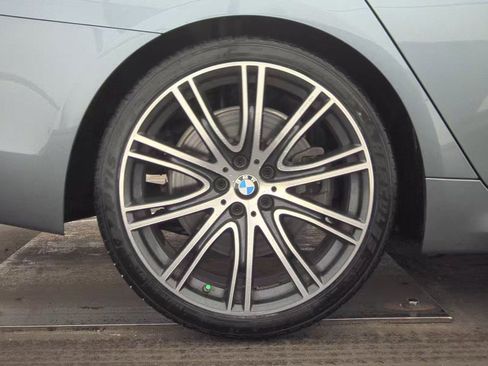 Used 2019 BMW 540i w/ M Sport Package image 9