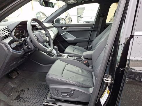 Certified 2025 Audi Q3 2.0T Premium Plus w/ Premium Plus Package image 14