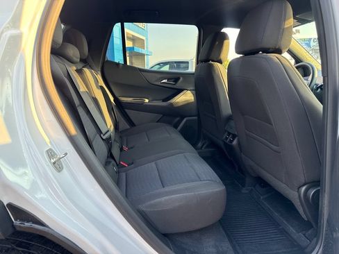Used 2026 Chevrolet Equinox LT FWD image 12