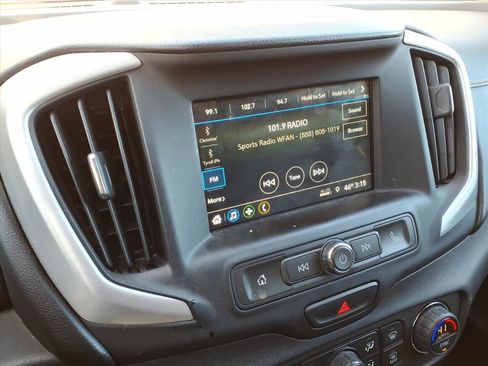 Used 2019 GMC Terrain SLE w/ Driver Convenience Package image 18