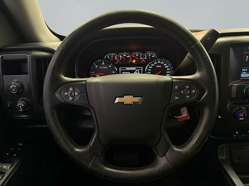 Used 2018 Chevrolet Silverado 1500 LT w/ All Star Edition image 19