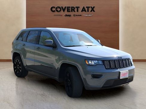 Used 2021 Jeep Grand Cherokee Laredo X image 6