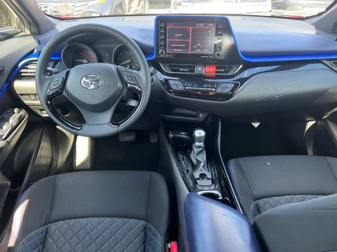 Used 2021 Toyota C-HR XLE image 23