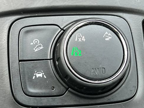 Used 2020 GMC Terrain SLE w/ Driver Convenience Package AWD/4WD image 29