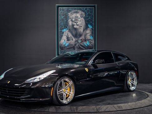 Used 2018 Ferrari GTC4Lusso T RWD image 1
