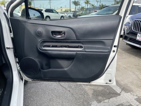 Used 2015 Toyota Prius C Two image 21