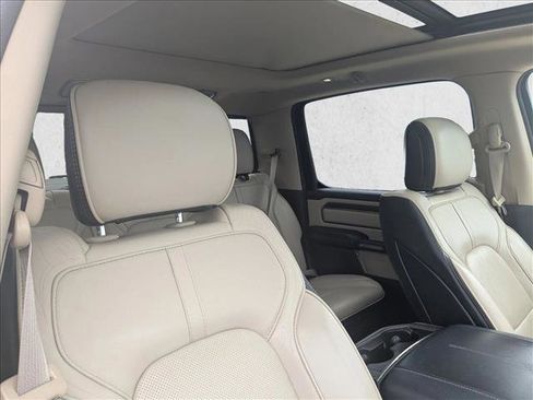 Used 2019 RAM 1500 Limited AWD/4WD image 18