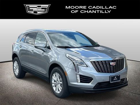 New 2025 Cadillac XT5 Luxury image 1