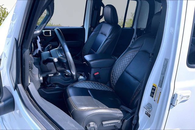 Used 2021 Jeep Gladiator Overland AWD/4WD image 23