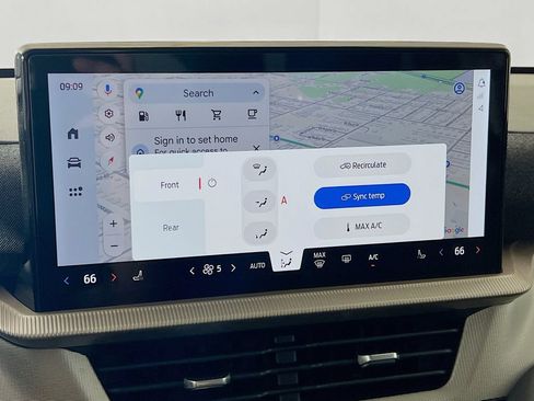 New 2026 Ford Explorer Active AWD/4WD image 9