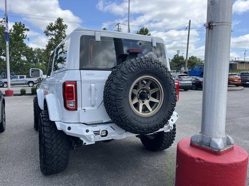 Used 2022 Ford Bronco 2-Door AWD/4WD image 4