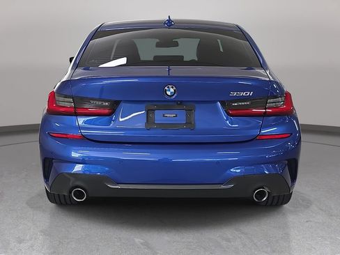 Used 2020 BMW 330i Sedan w/ M Sport Package RWD image 8