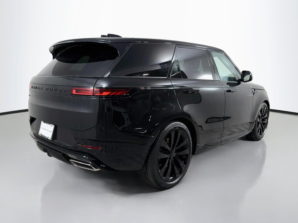 New 2027 Land Rover Range Rover Sport Dynamic SE AWD/4WD image 5