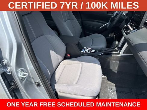Used 2025 Toyota Corolla Cross AWD Hybrid image 9