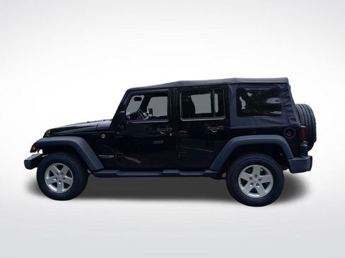 Used 2018 Jeep Wrangler Unlimited Sport S AWD/4WD image 4