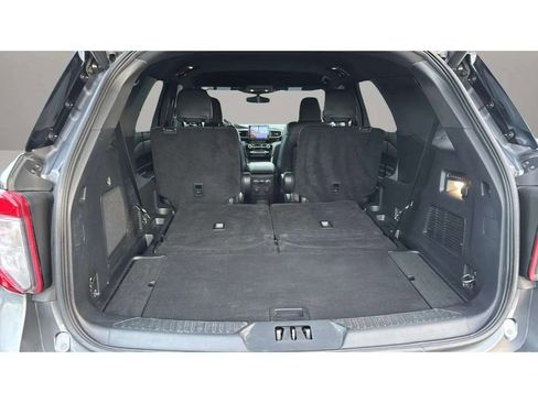Used 2022 Ford Explorer ST w/ Equipment Group 401A image 10