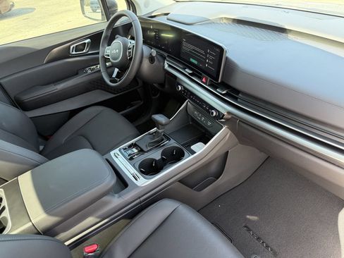 New 2026 Kia Carnival SX w/ SX Dark Edition Package FWD image 15