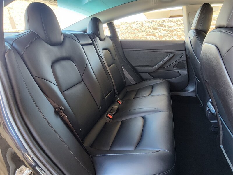 Used 2018 Tesla Model 3 Long Range RWD image 64