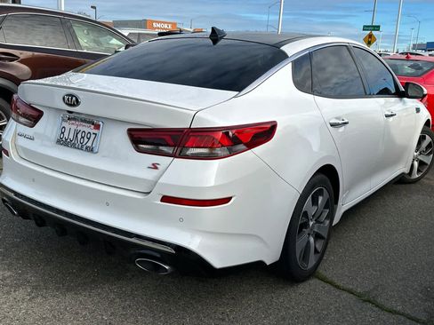 Used 2019 Kia Optima S w/ S Panoramic Sunroof Package image 2