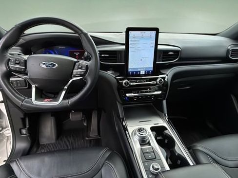 Used 2023 Ford Explorer ST w/ Equipment Group 401A AWD/4WD image 17