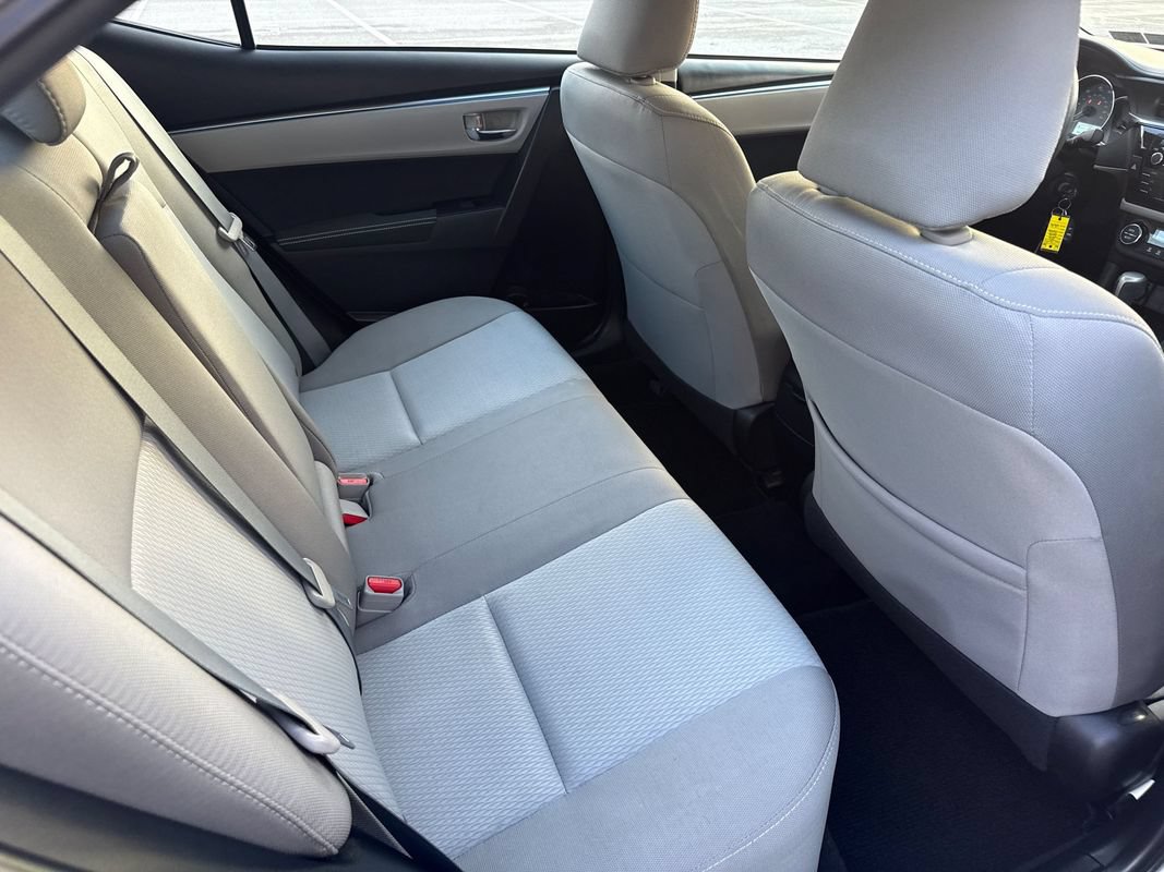 Used 2016 Toyota Corolla LE FWD image 12