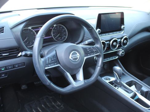 Used 2021 Nissan Sentra SV FWD image 7